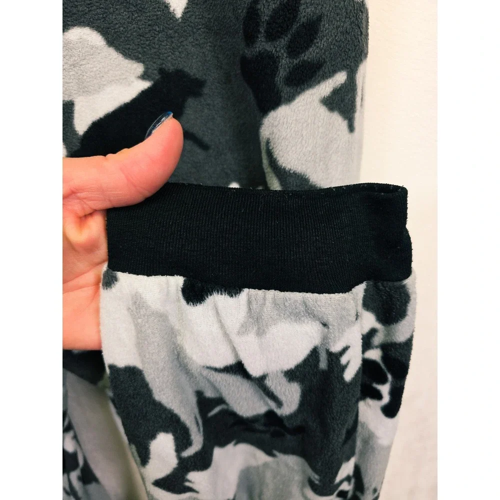 Cat & Jack One Piece Pajamas Kids XL‎ 16 Gray Wolf Hood Zip Cozy Sleepover Cabin